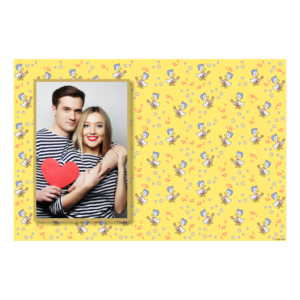 Dzień Kaczora Donalda z żółtym tłem + gwiazdy i nuty - Pocztówka 10x15cm model 415