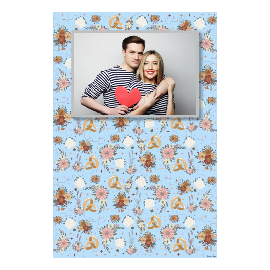 Fotobudka na weselu z błękitnym tłem + obrączki i kwiaty - Pocztówka 15x10cm model 311 - obrazek 3
