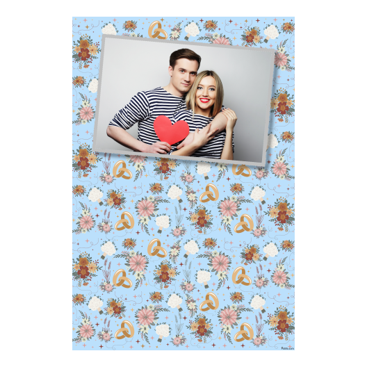 Fotobudka na weselu z błękitnym tłem + obrączki i kwiaty - Pocztówka 15x10cm model 312 - obrazek 3
