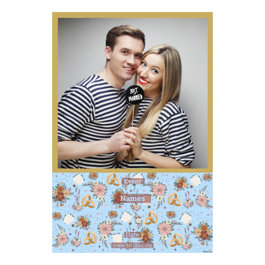 Fotobudka na weselu z błękitnym tłem + obrączki i kwiaty - Pocztówka 15x10cm model 325 - obrazek 2