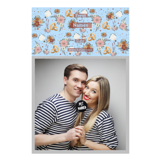 Fotobudka na weselu z błękitnym tłem + obrączki i kwiaty - Pocztówka 15x10cm model 326 - obrazek 4