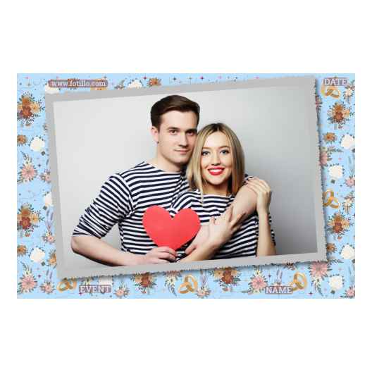 Fotobudka na weselu z błękitnym tłem + obrączki i kwiaty - Pocztówka 10x15cm model 405 - obrazek 4