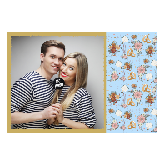 Fotobudka na weselu z błękitnym tłem + obrączki i kwiaty - Pocztówka 10x15cm model 408 - obrazek 1