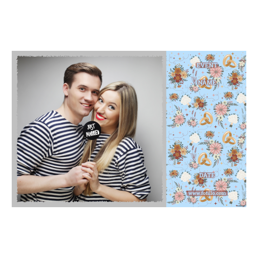 Fotobudka na weselu z błękitnym tłem + obrączki i kwiaty - Pocztówka 10x15cm model 408 - obrazek 4