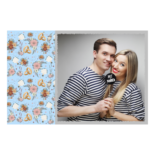 Fotobudka na weselu z błękitnym tłem + obrączki i kwiaty - Pocztówka 10x15cm model 409 - obrazek 3