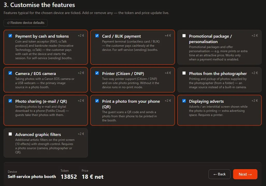 Fotillo configurator screen with selected features such as camera, printer and photo sharing, and the package price